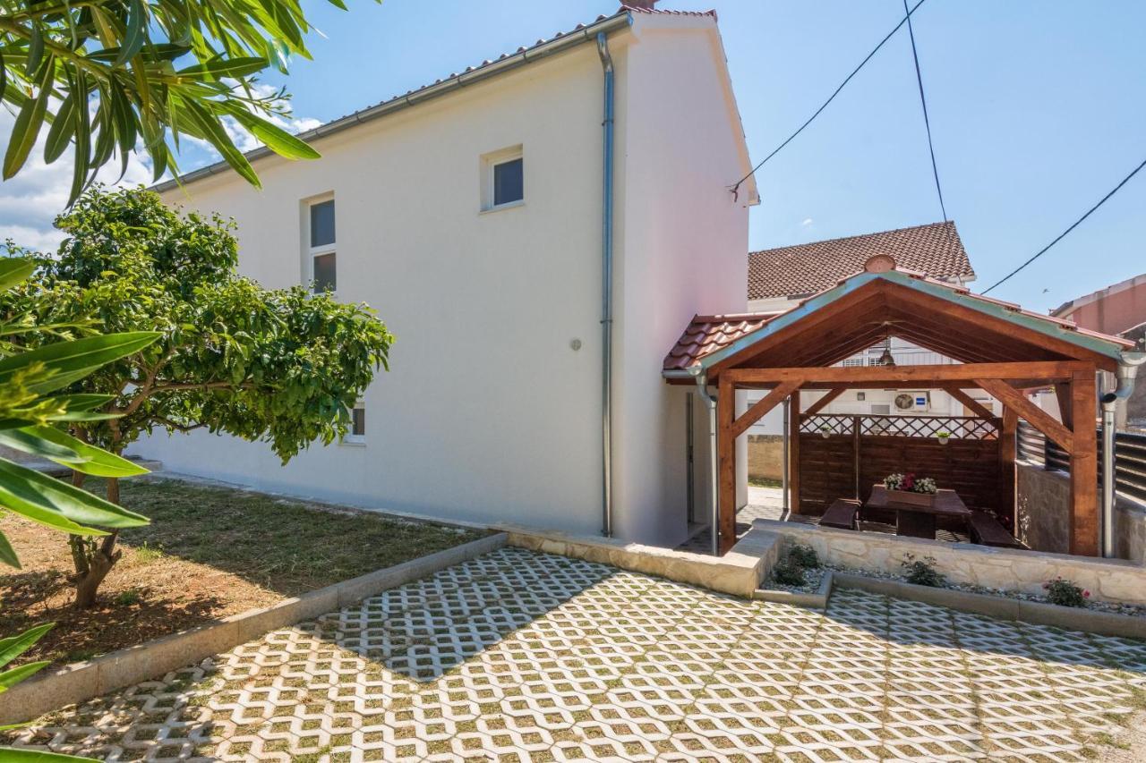 Kuca Za Odmor "Roko" Apartment Bibinje Bagian luar foto