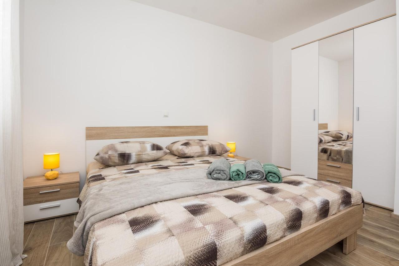Kuca Za Odmor "Roko" Apartment Bibinje Bagian luar foto